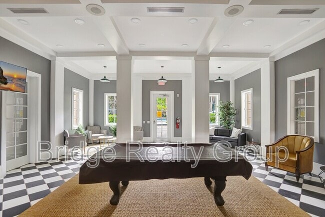 Building Photo - 735 Siena Palm Dr