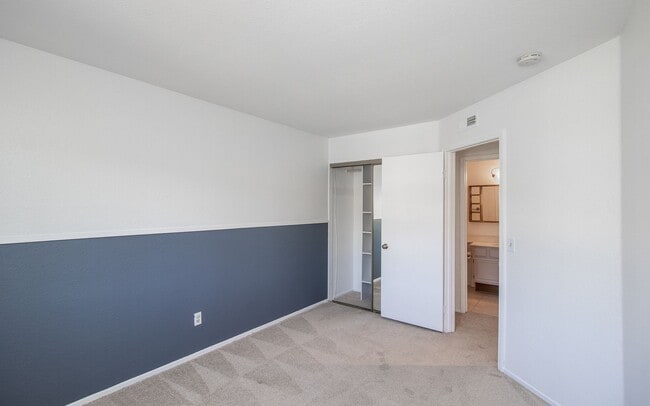 Building Photo - Updated Rancho Del Oro 3 bedroom 2 bath home