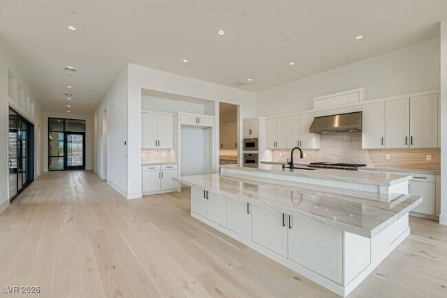 Building Photo - 10964 Rossa Peak Ave