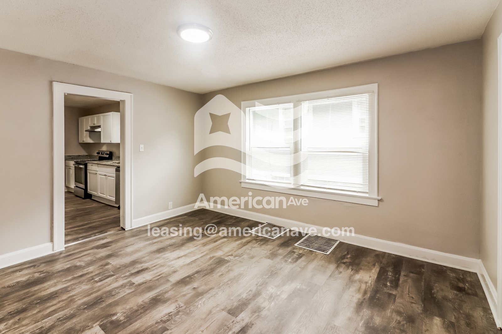 Building Photo - 4432 Flora Ave