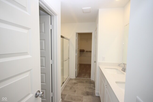 Building Photo - 7291 Standish Ln