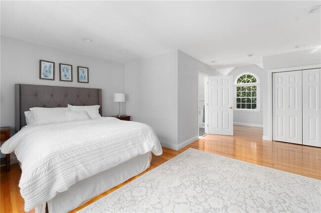 Building Photo - 73 Merton Rd