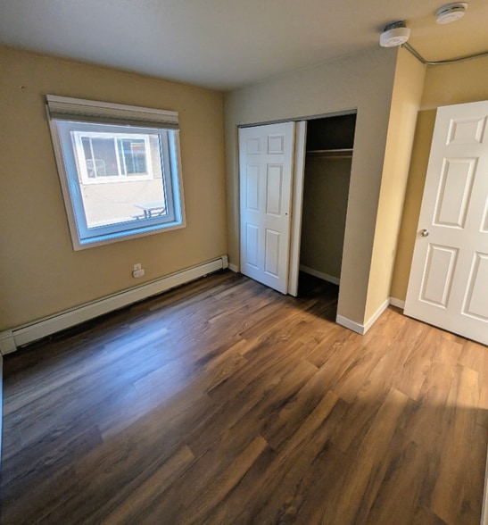 Building Photo - 618 Gambell St