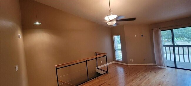 Building Photo - 12755 Mill Ridge Dr