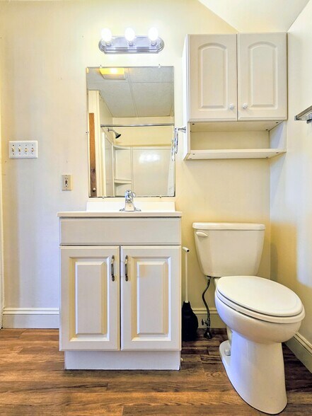 Building Photo - 2050 State St