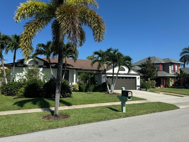 Building Photo - 1335 Caribbean Way