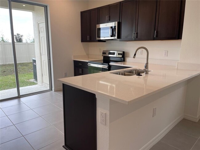 Building Photo - 6305 Fairmont Ln