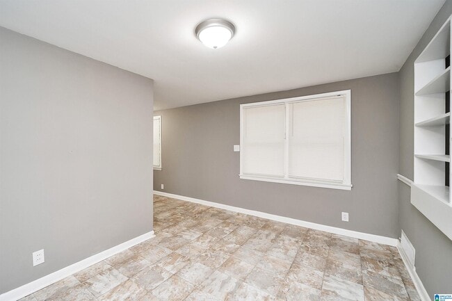 Building Photo - 2136 Arcadia Rd