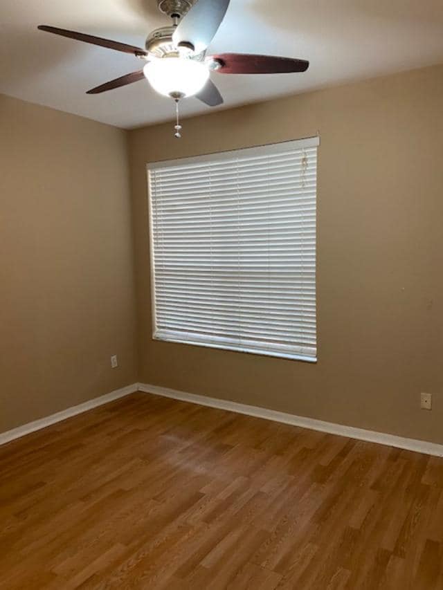 Building Photo - 13703 Richmond Park Dr N