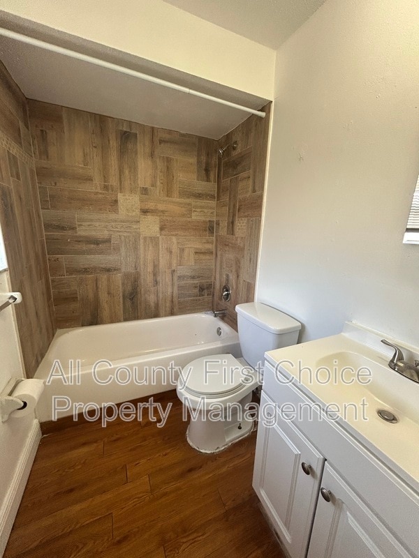 Building Photo - 3071 Park Ln