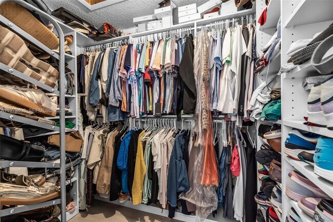 Building Photo - 1305 NW 122nd Terrace