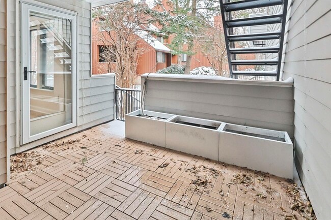 Building Photo - 766 Spinnaker Ct