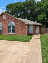 Building Photo - 1707 Tina Marie Rd