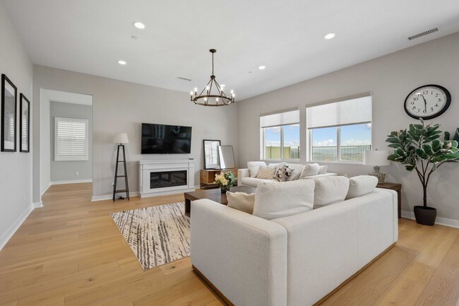 Building Photo - COMING SOON! Skyline Community 4 Bedroom H...