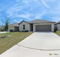 Building Photo - 2124 Blackhawk Lp