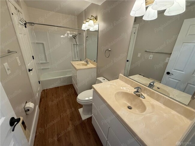 Building Photo - 2154 Willowgrove Ave