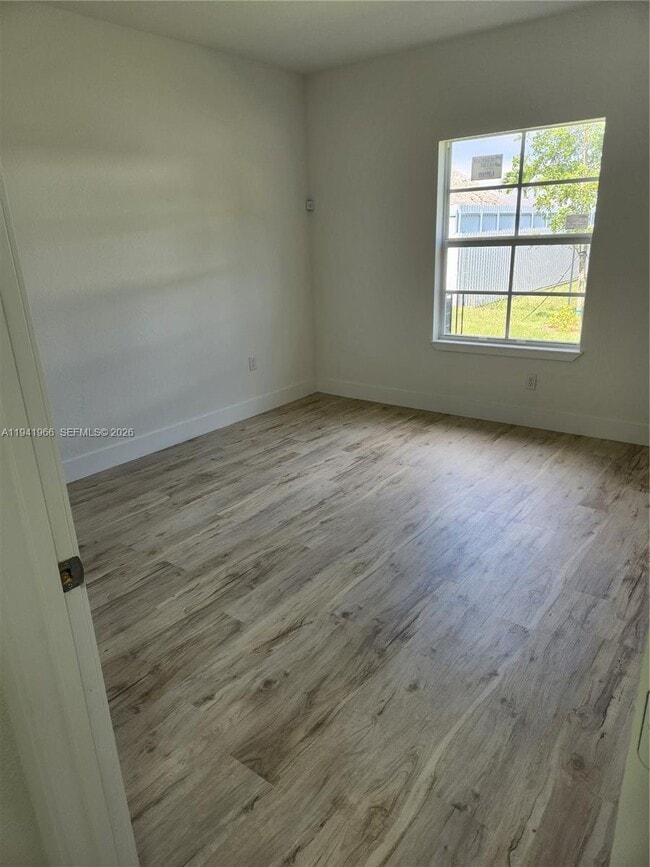 Building Photo - 22065 Miami Ave