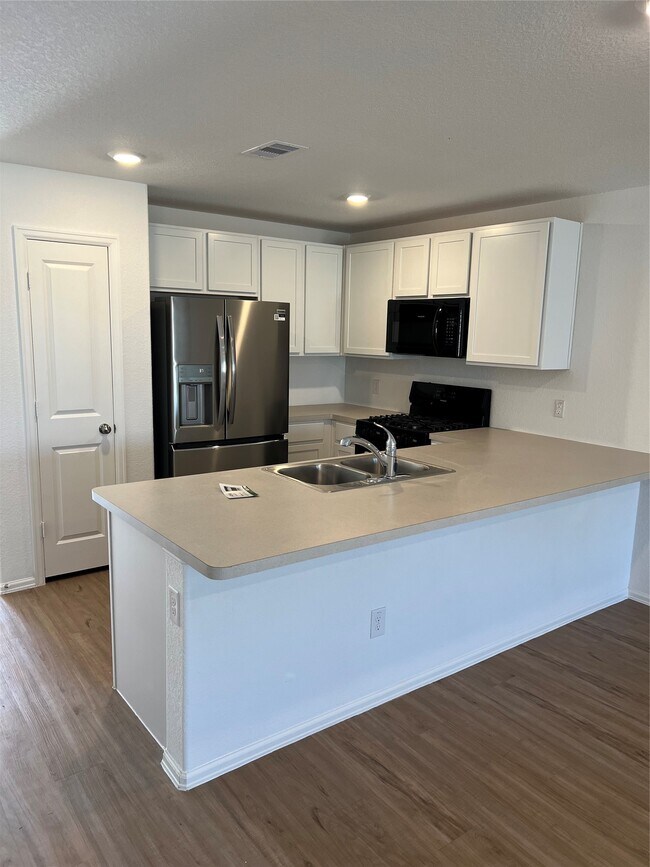 Building Photo - 27006 Winward Crk Trl