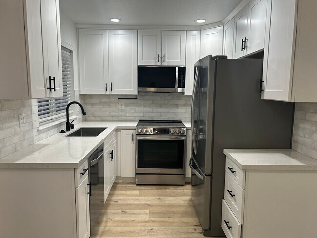 Building Photo - 139 Dayton Village Pkwy