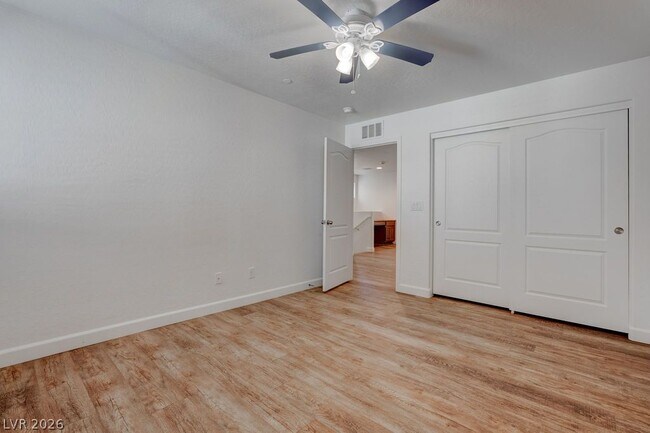 Building Photo - 7733 Lively Loom Ct