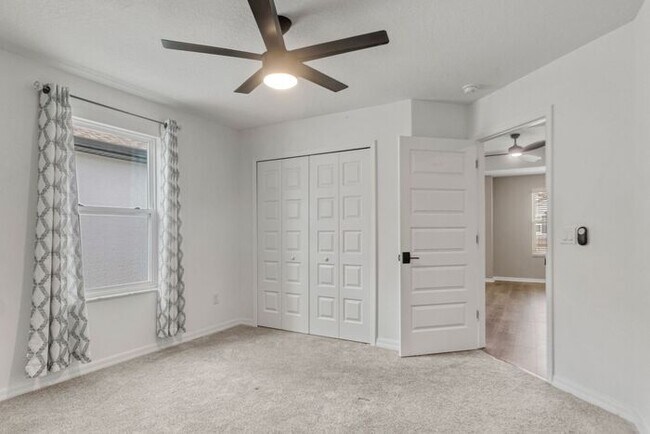 Building Photo - Discover luxury living in the gated Whispe...