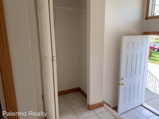 Building Photo - 4103-4181 Woodland Hills Cir