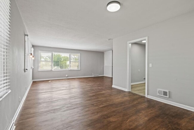 Building Photo - 7214 Northridge Dr