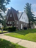 Building Photo - 443 Elm St