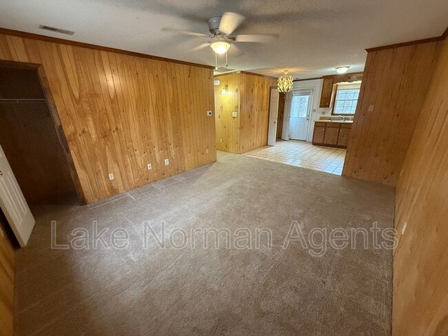 Building Photo - 4683 Grassy Creek Rd