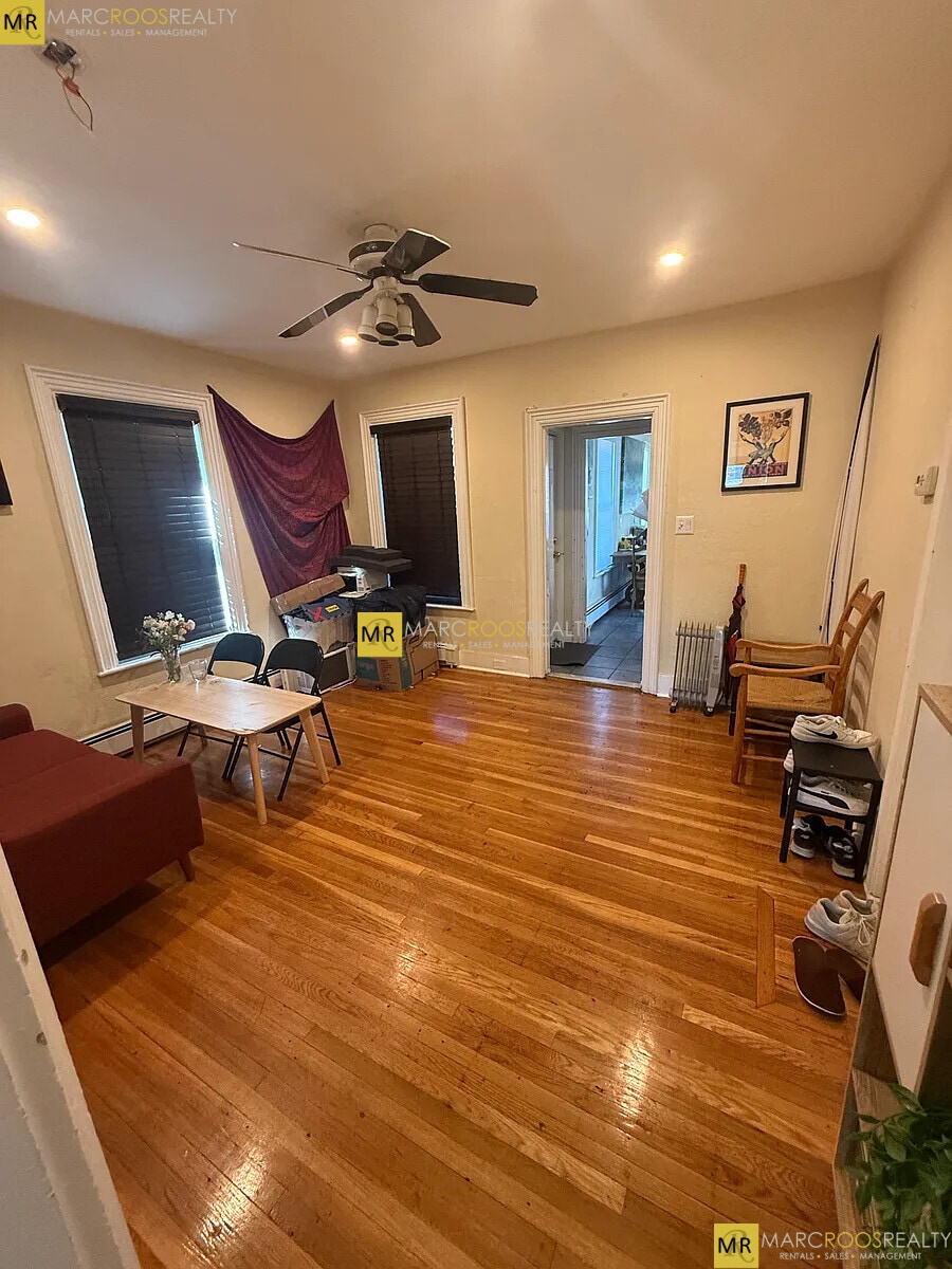 Building Photo - 36 Pratt St