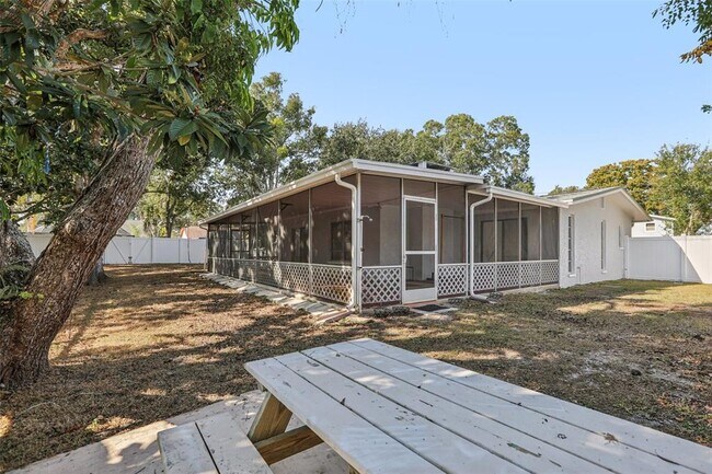 Building Photo - 3100 N Canal Dr