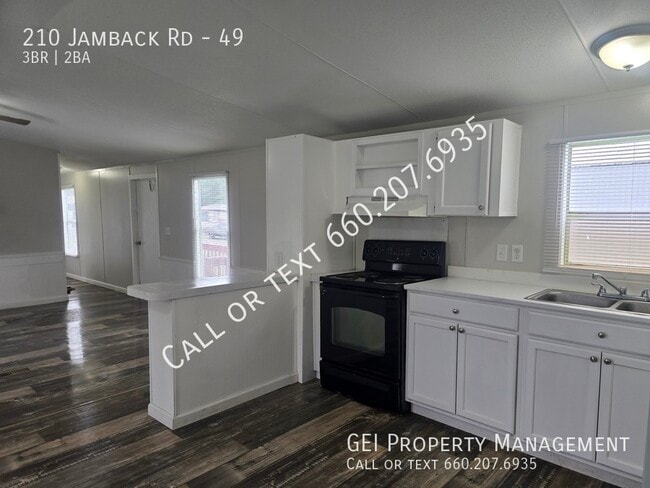 Primary Photo - 210 Jamback Rd