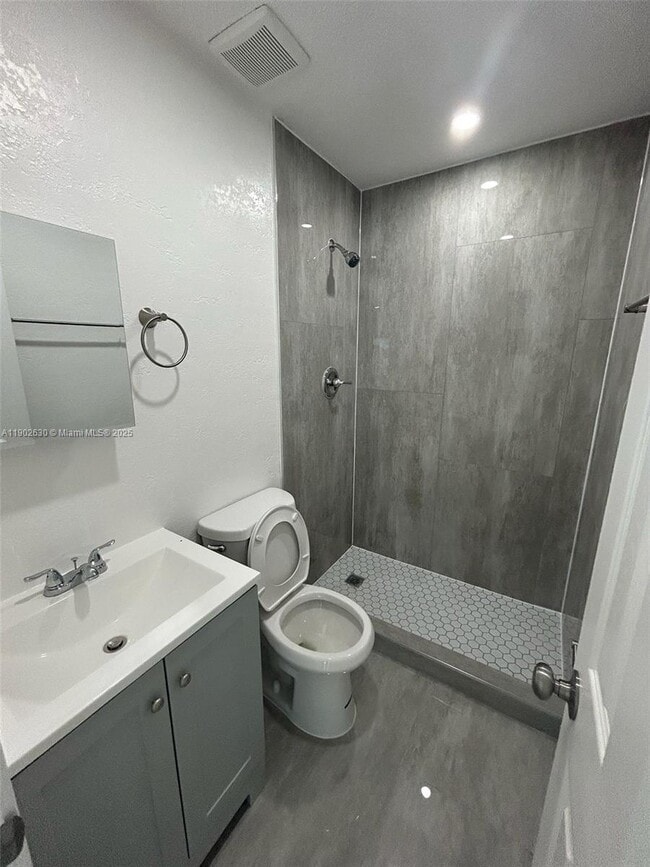 Building Photo - 309 Lewis Ln