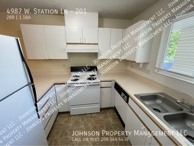 Building Photo - 4987 W Station Ln