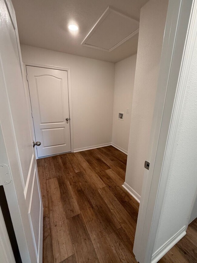 Building Photo - Stunning Brand-New 3 Bedroom+Den Home in P...