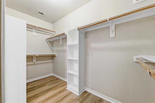 Building Photo - 1720 Avonlea Dr