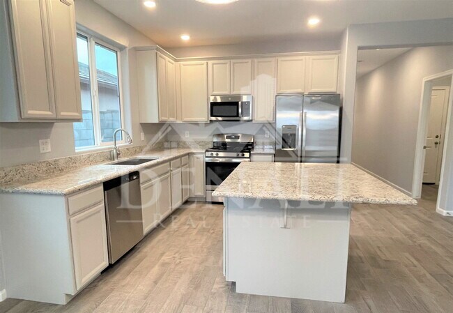 Building Photo - 13227 W Buckskin Trl