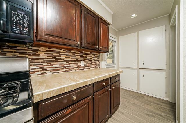 Building Photo - 2937 Larry Dr