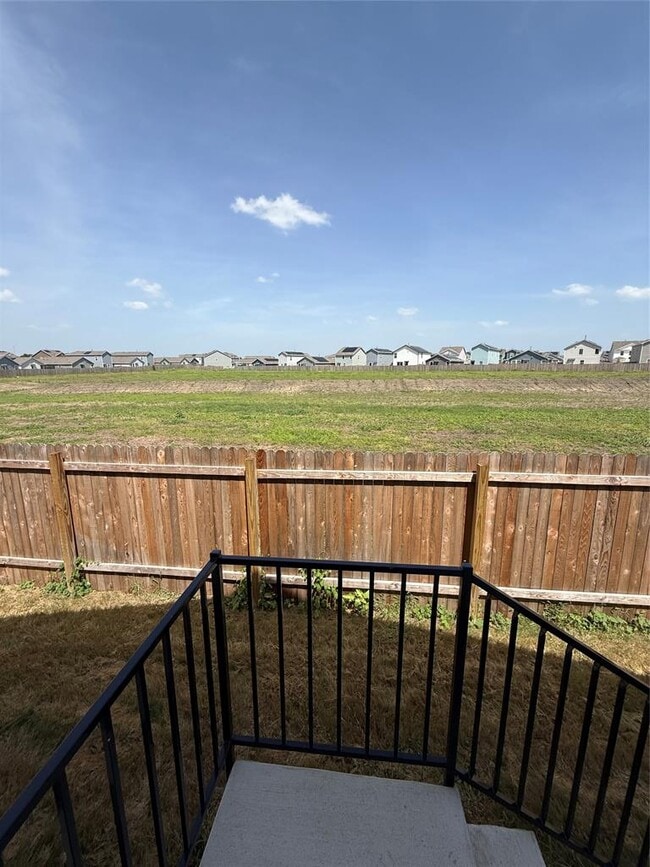 Building Photo - 228 Basalt Dr