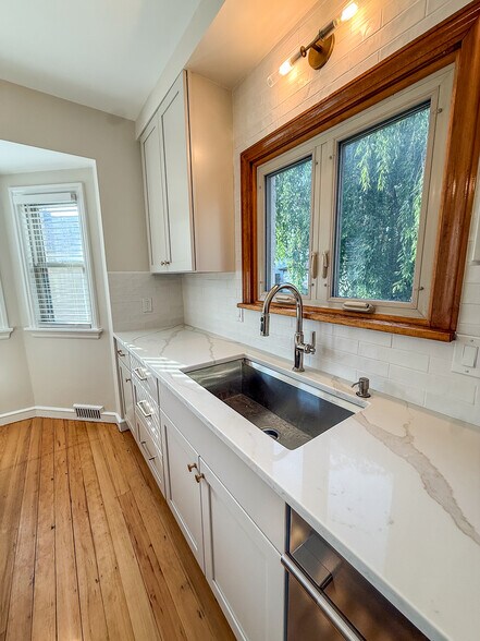Building Photo - 2774 N 70th St