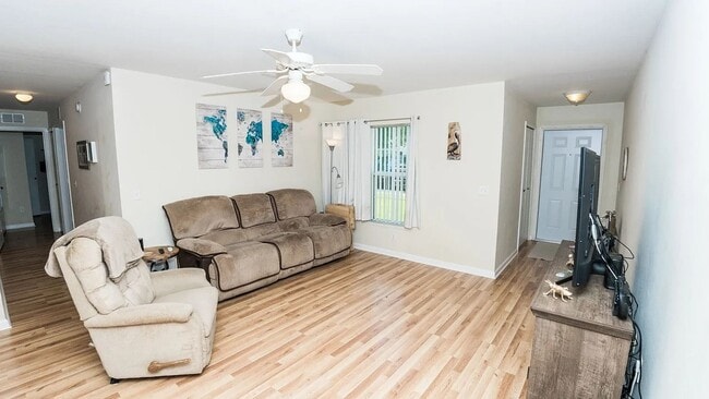 Building Photo - Charming 4BR Townhome in Panama City Beach