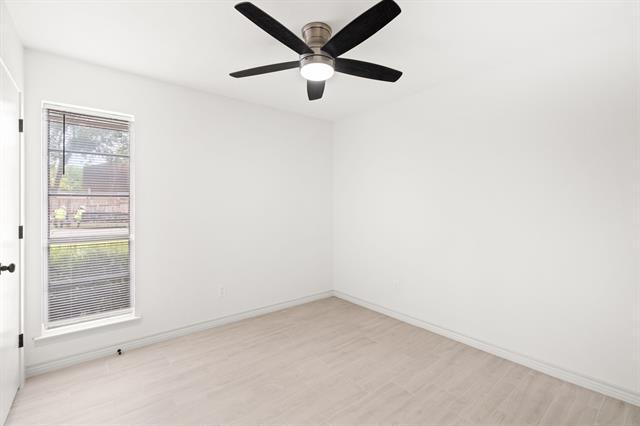 Building Photo - 103 N Summit St