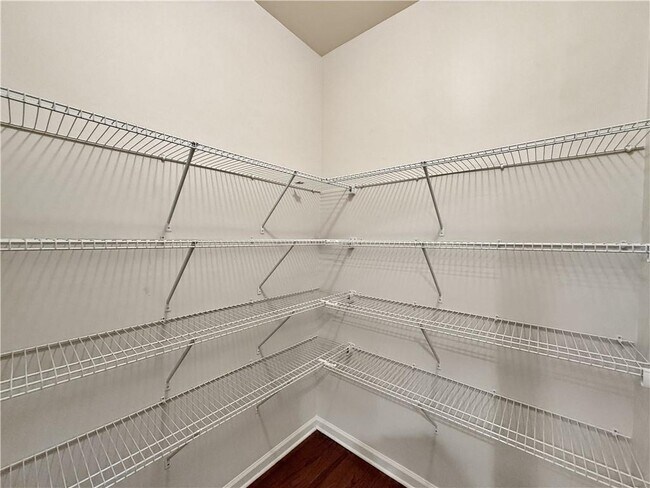 Building Photo - 2401 Attewood Dr