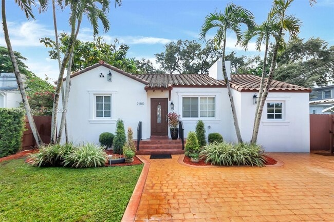 Building Photo - 2180 SW 24th St