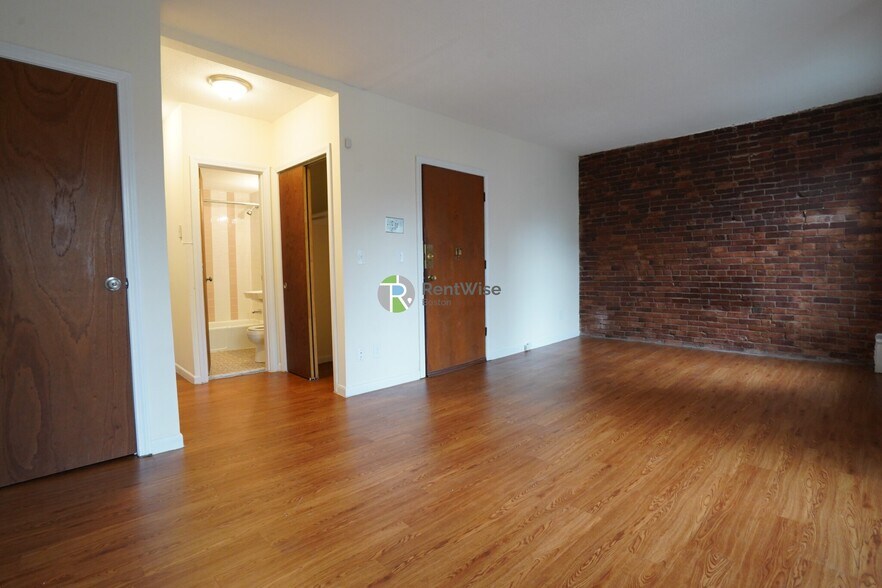 Building Photo - 74 S Huntington Ave