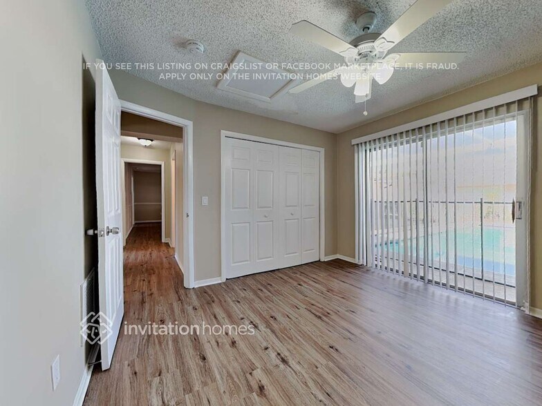 Building Photo - 2989 Kenilwick Dr S