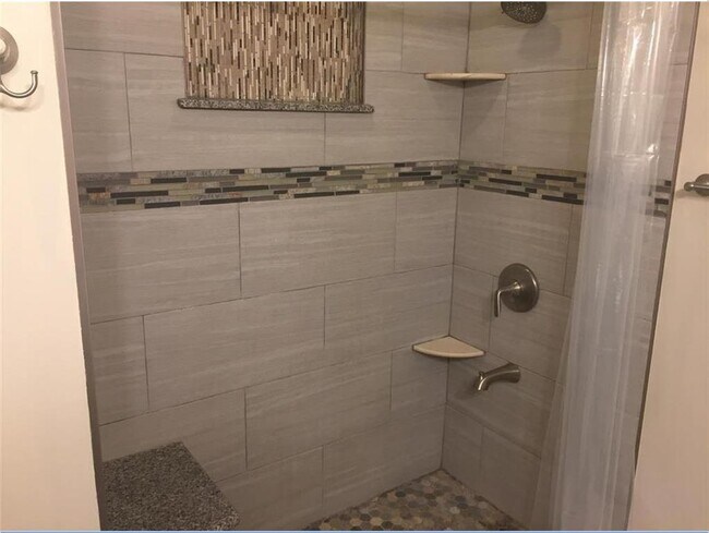 Building Photo - 12550 Piping Rock Dr