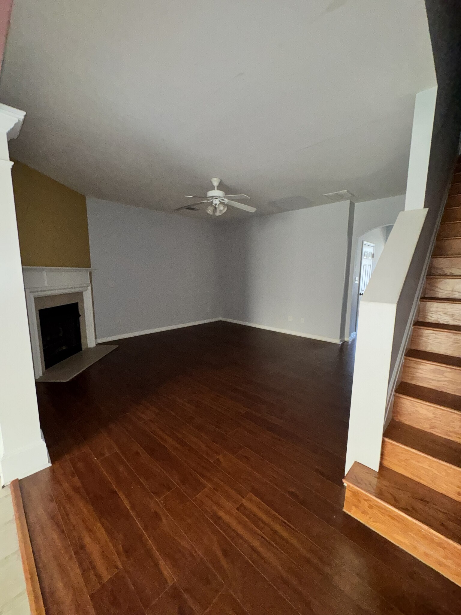 Building Photo - 3159 Creston Park Ct