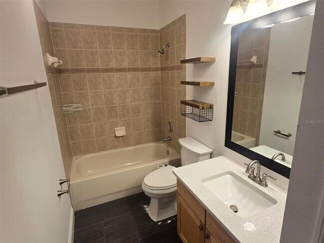 Building Photo - 30039 Mossbank Dr