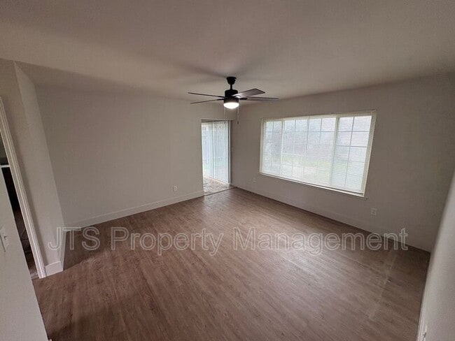 Building Photo - 7331 Salazar Dr